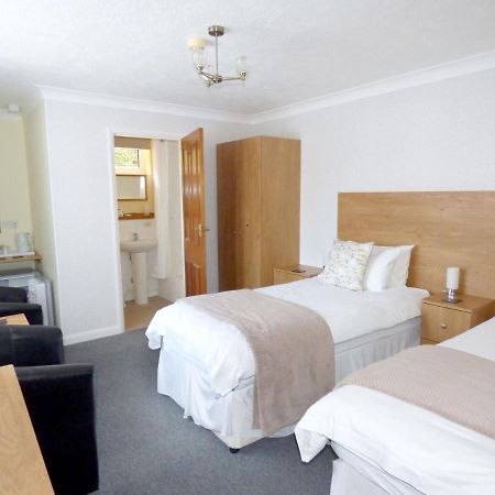 Kenmore Guest House Rustington Dış mekan fotoğraf