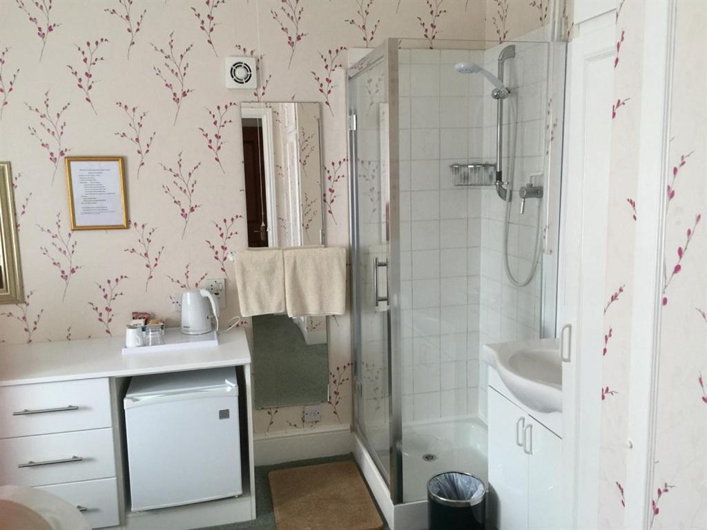 Kenmore Guest House Rustington Oda fotoğraf